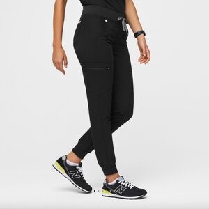 Black Zamora - Petite Jogger Scrub Pants